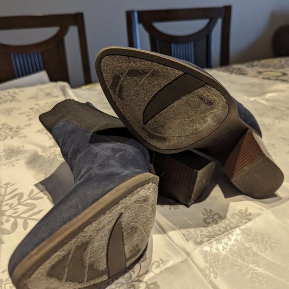 Elegant Black Women's Boots - Picture 5 of 6